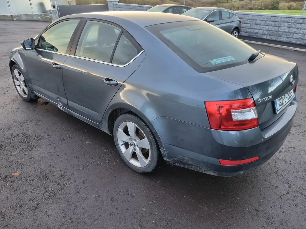 Skoda octavia auto 2016 - Image 4