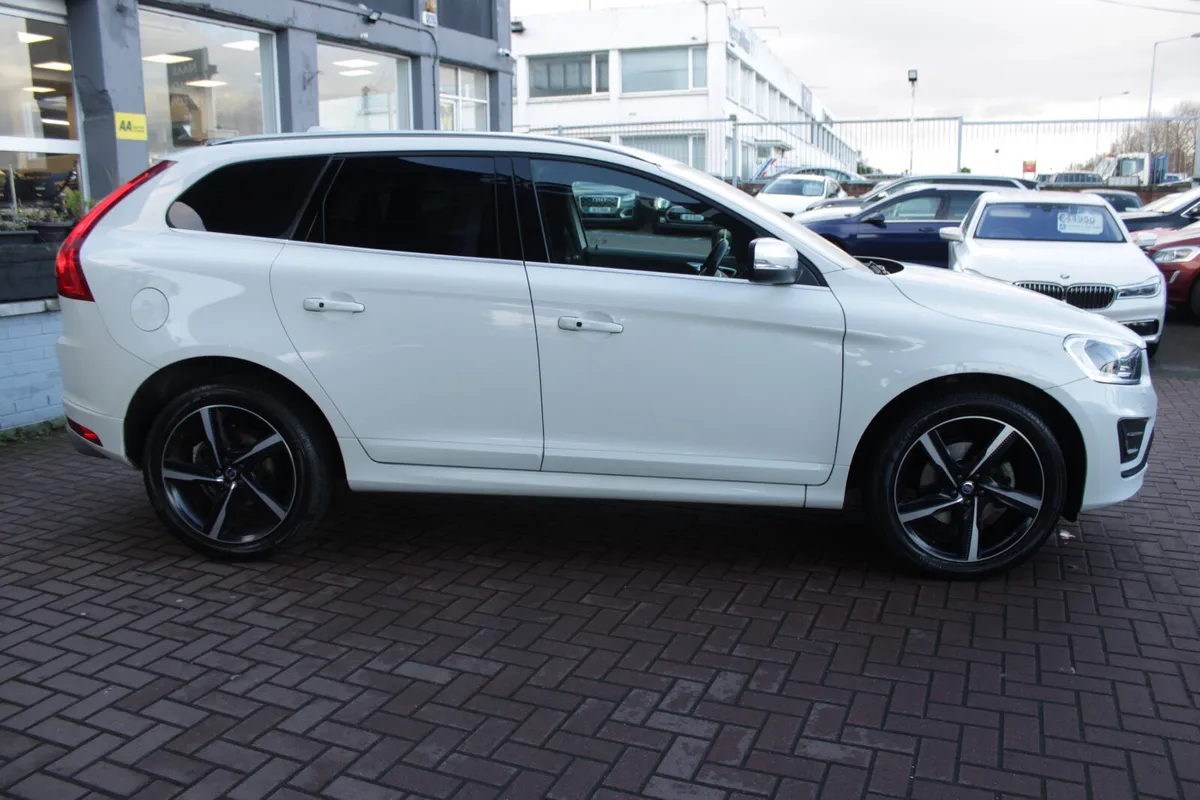 2,0D4 R-DESIGN 190BHP 5DR ESTATE AUTO // STUNNING - Image 3