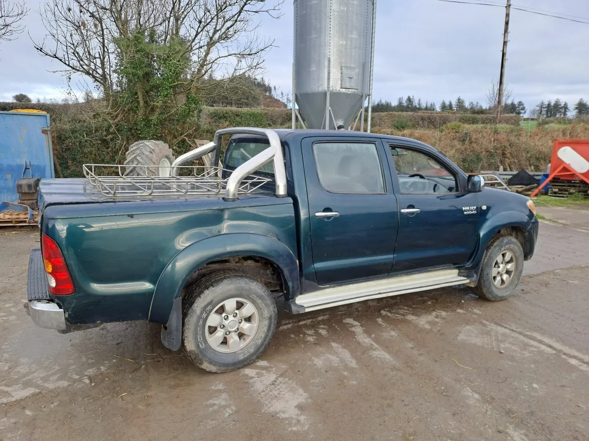 Toyota Hilux 2007 - Image 4