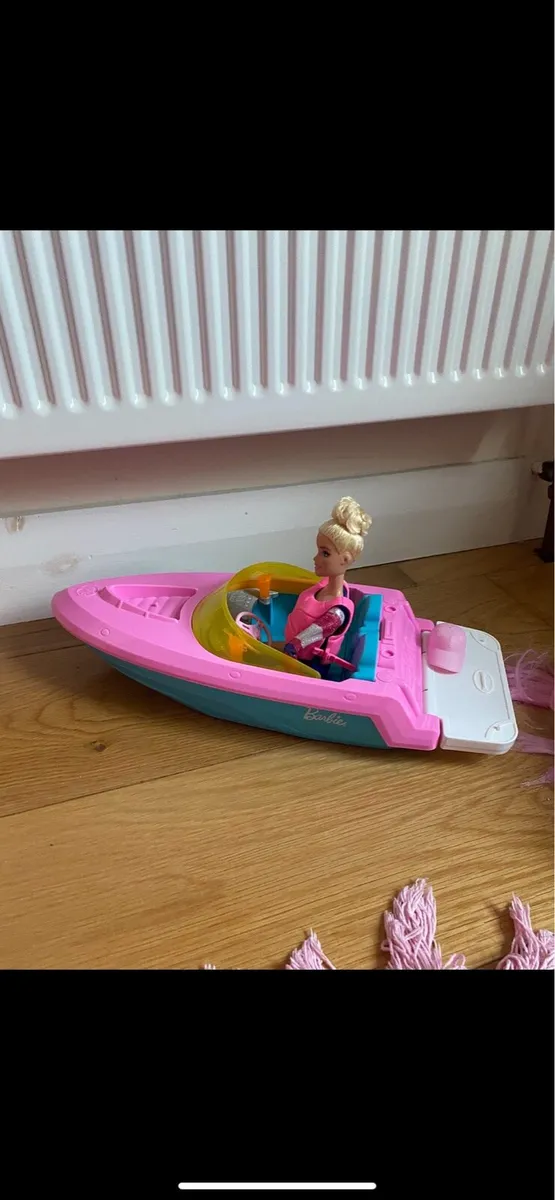 Barbie Camper Van and Boat - Image 2