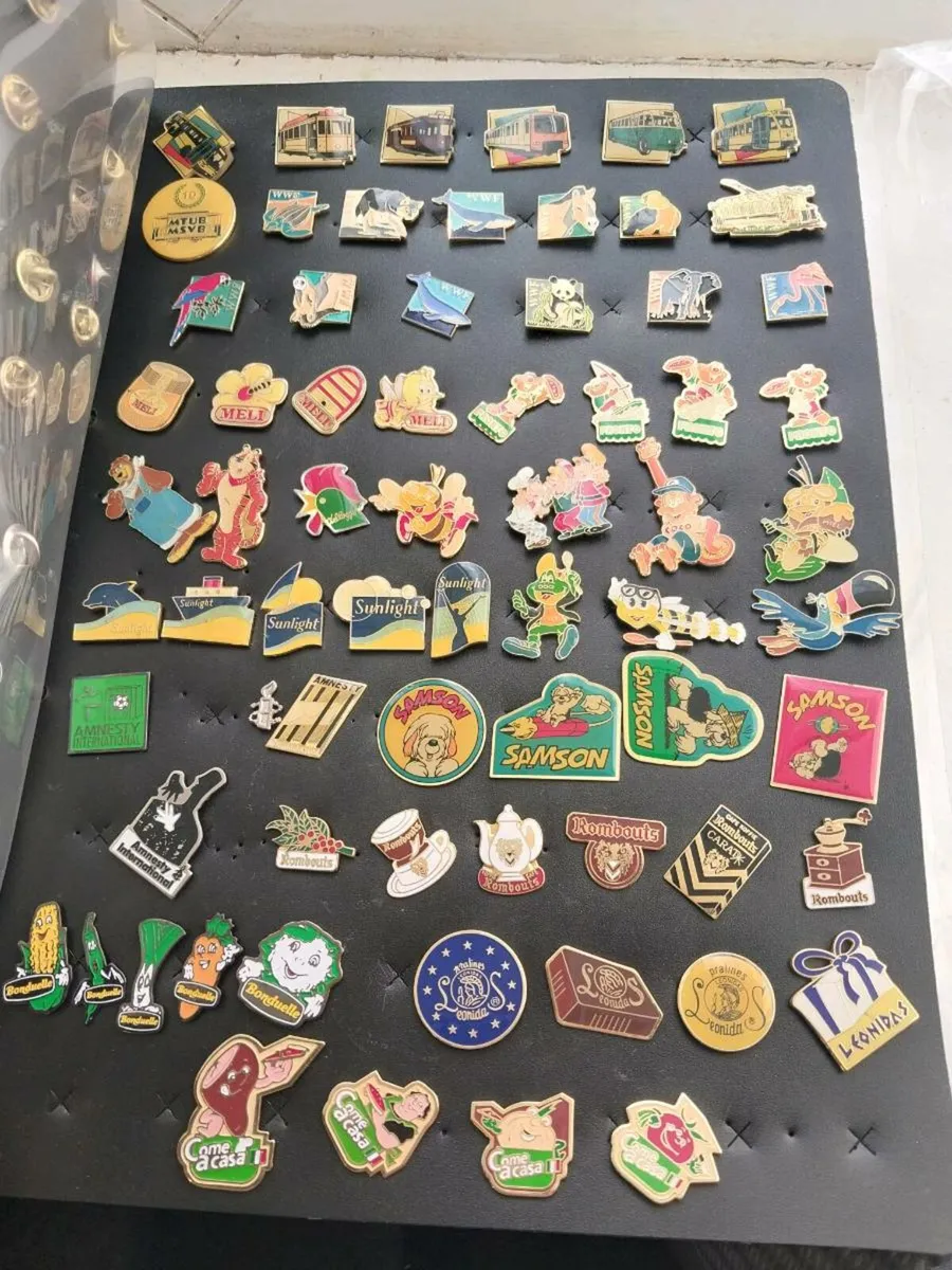 Huge Vintage Badge / Pin Collection 20 pages - Image 1