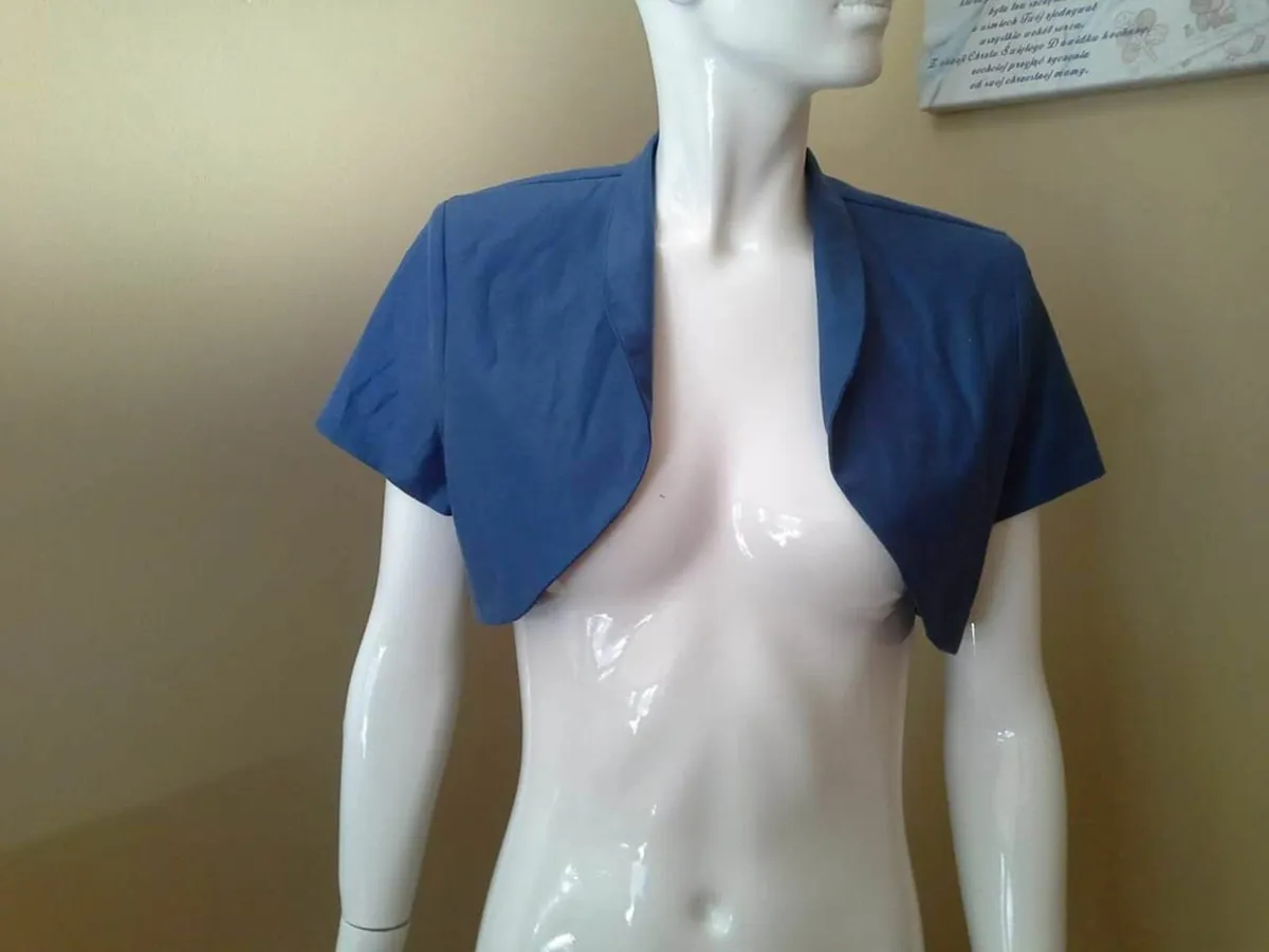 bolero sizes s and m new - Image 1