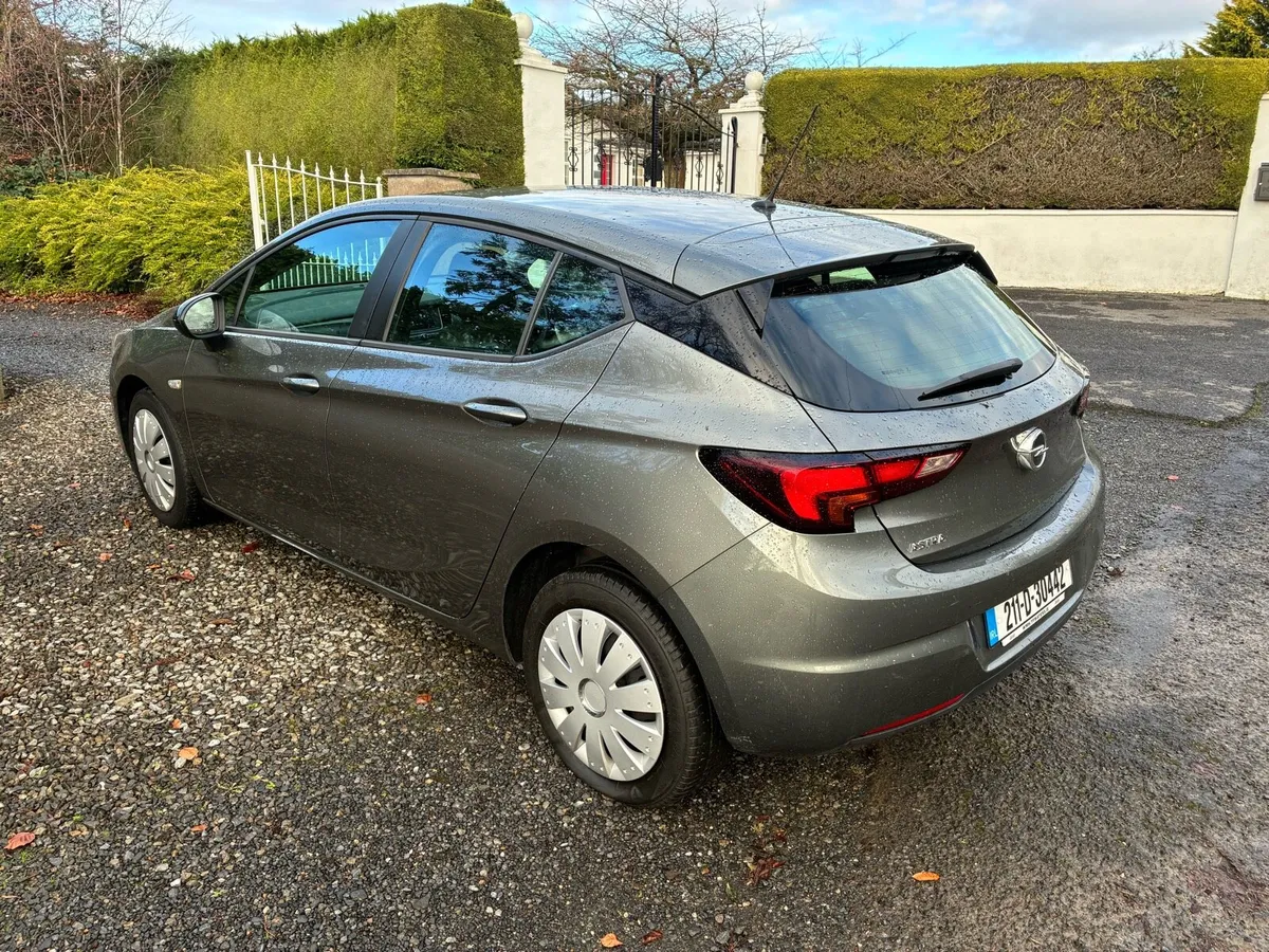 Opel Astra - Image 3