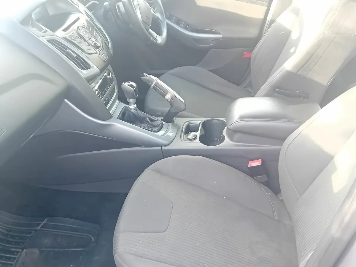 Ford Focus 2012 - Image 4