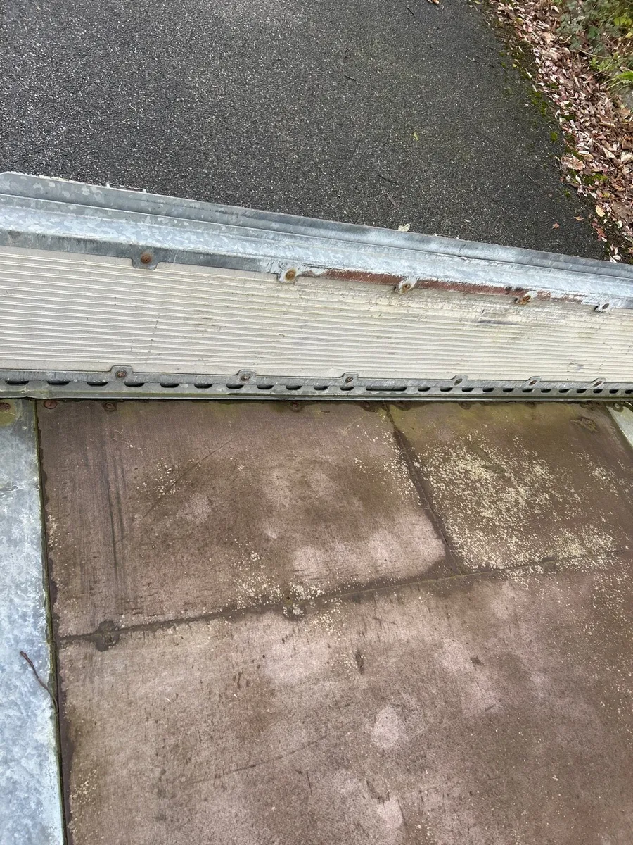 Brian James cargo 14”6 x6”7 ft tilt bed - Image 4