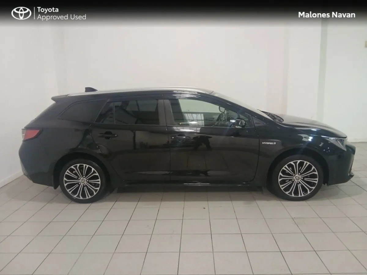 Toyota Corolla COROLLA HYBRID SOL T/S - Image 3