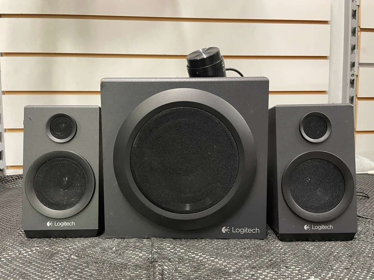 Logitech 2.1 System PC Speakers - Image 1