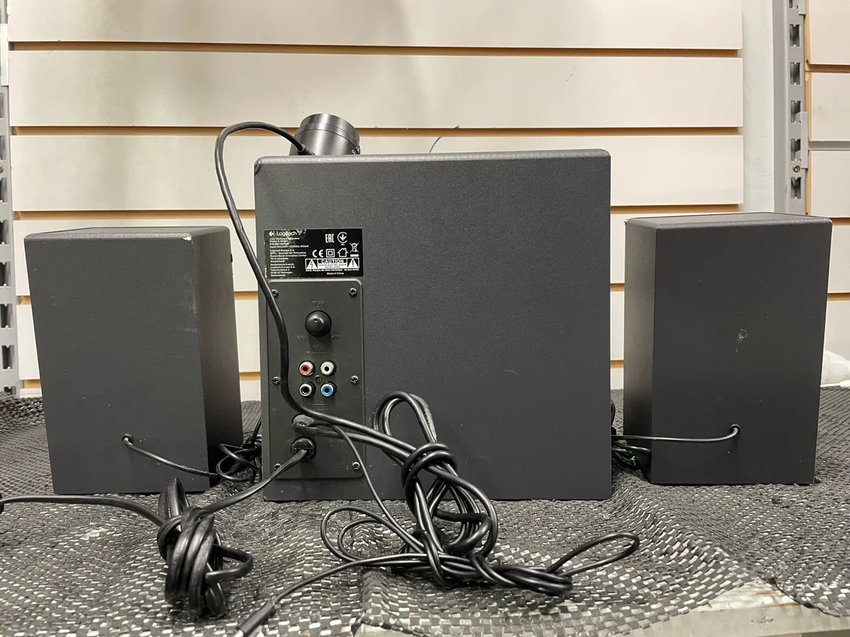 Logitech 2.1 System PC Speakers - Image 2