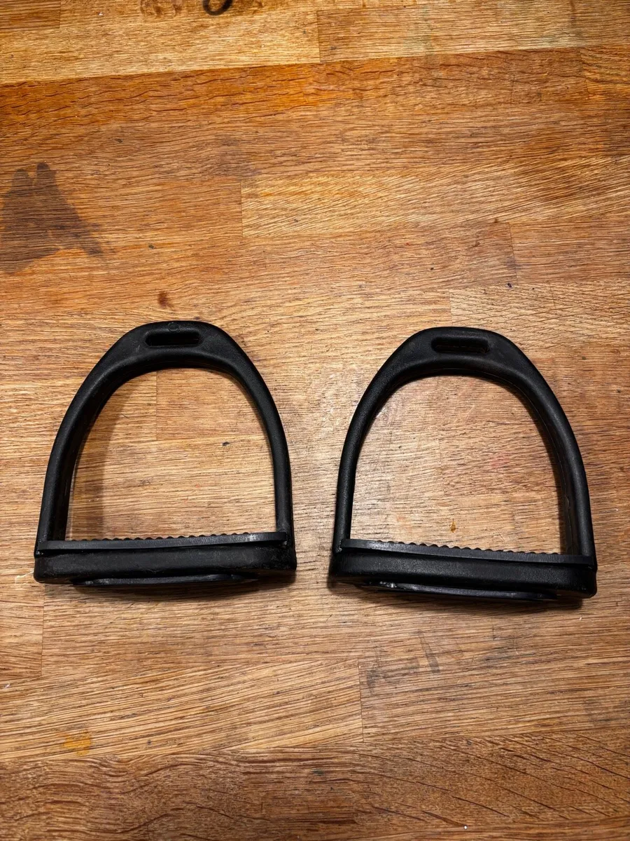 Horse Items - Image 1