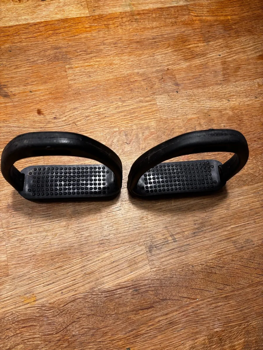 Horse Items - Image 3