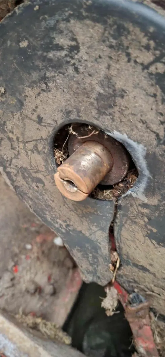 Lawnmower petrol parts or repair - Image 2