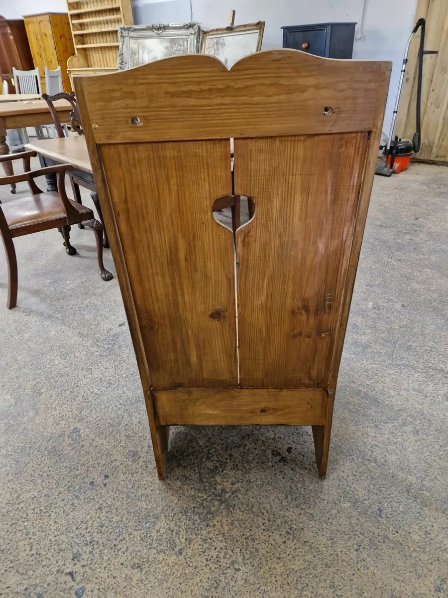 Vintage pine lambing chair, pew - Image 2