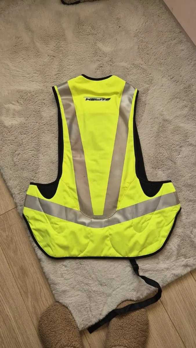Helite Turtle airbag safety vests - Image 4