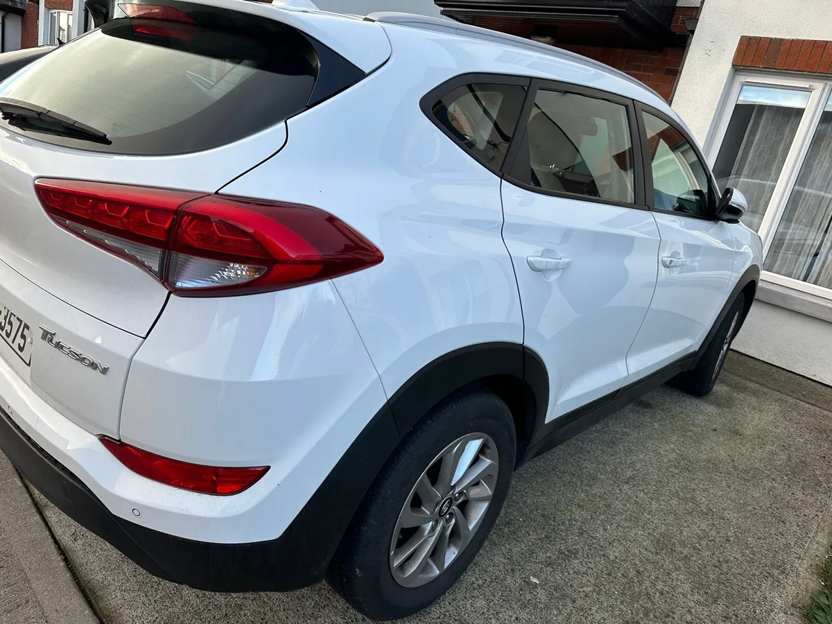 2016 Hyundai Tucson - Image 3