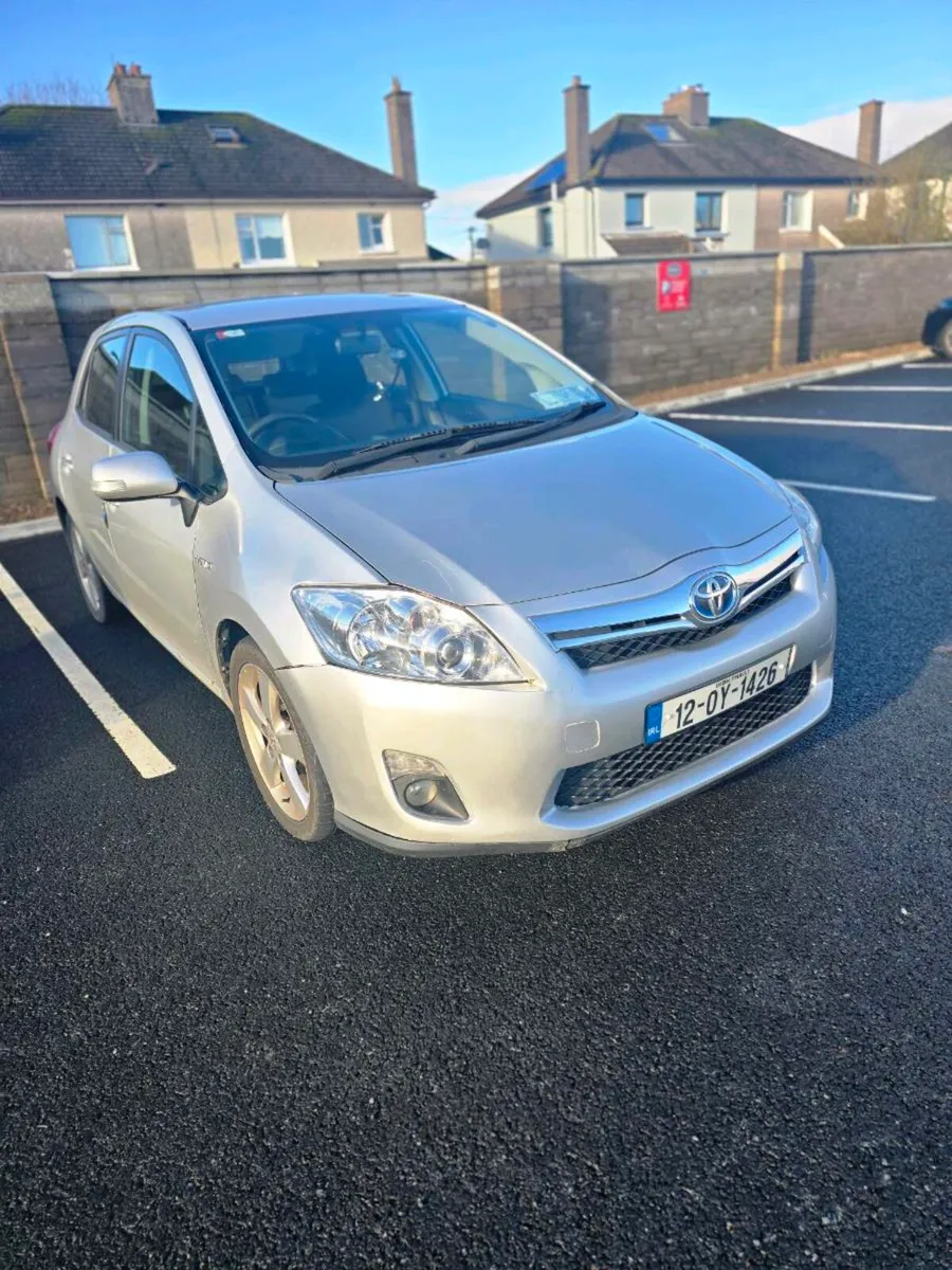 Toyota Auris Hybrid 1.8 T4 CVT Auto 5 - Image 1