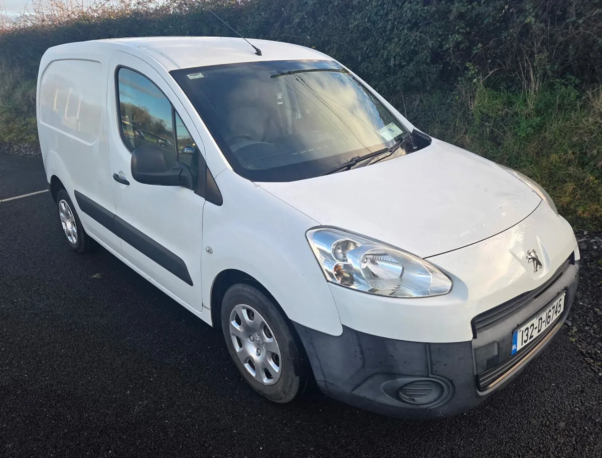 PEUGEOT PARTNER 1.6 L TEEPEE PREMIUM NEW DOE - Image 1