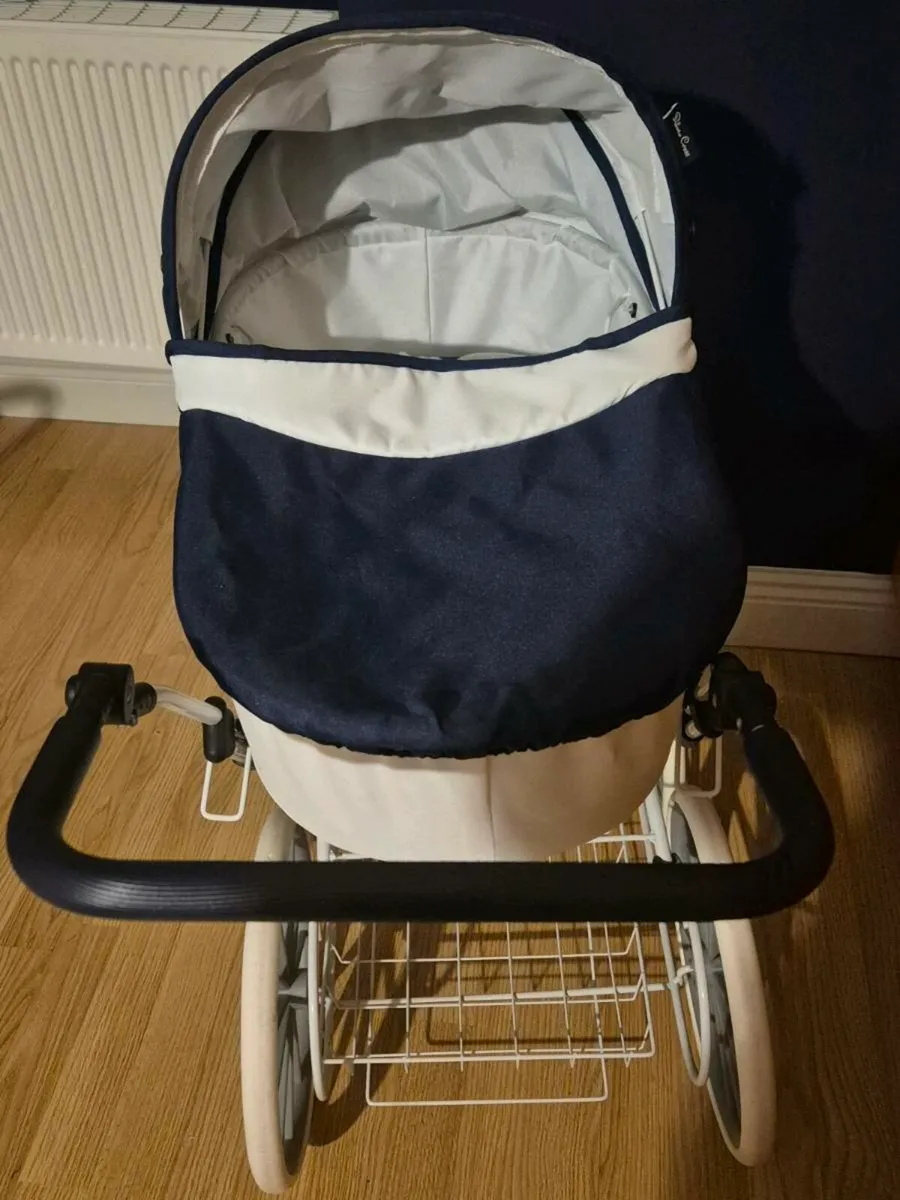 2 Vintage dolls pram  50 euro each good condition - Image 4
