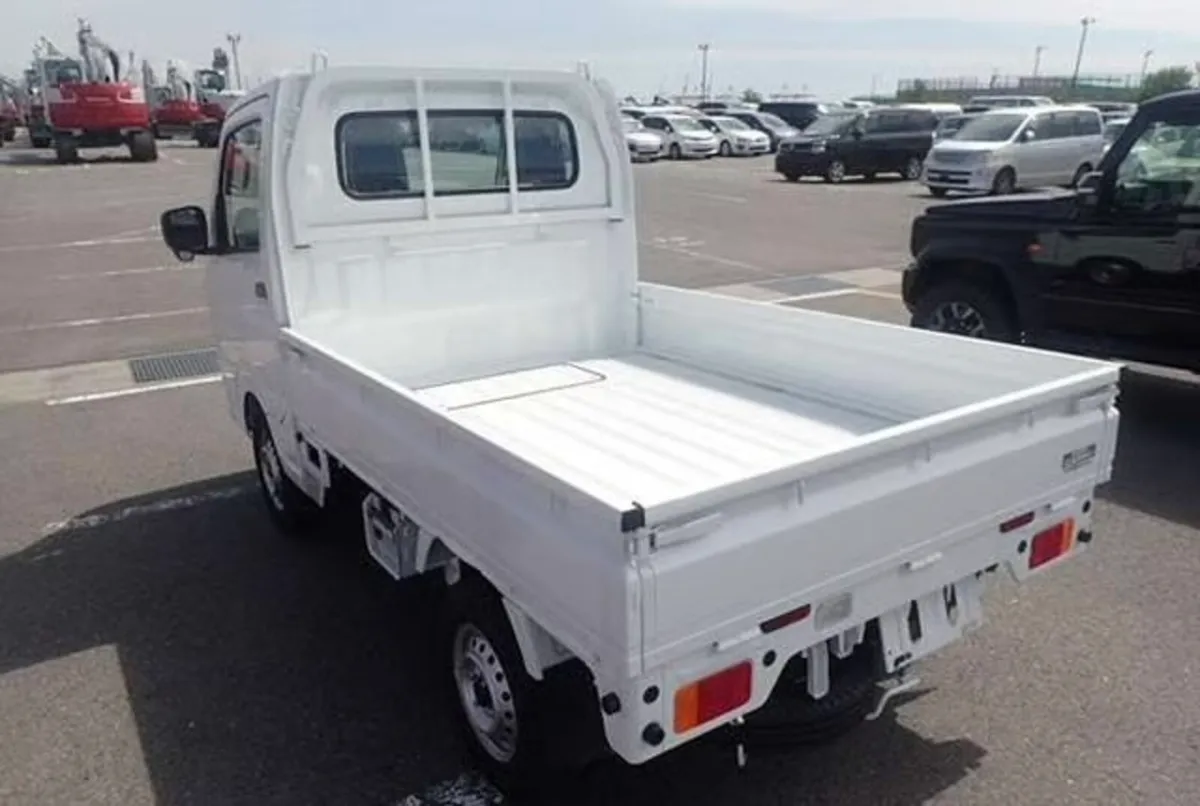 2025 brand new Suzuki carry 4WD mini truck - Image 2