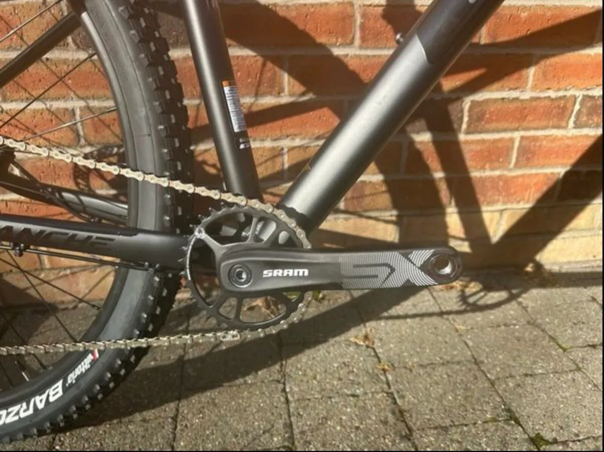 New GT Avalanche Expert 29 Mountain Bike - Image 3