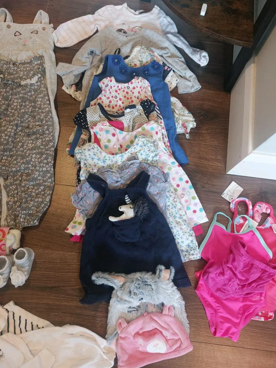 Girls Clothes Bundle 6 to 9 mths - Image 4