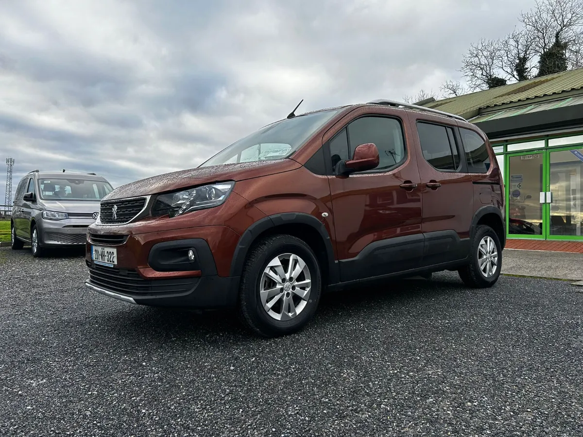 Wheelchair Car - Image 3