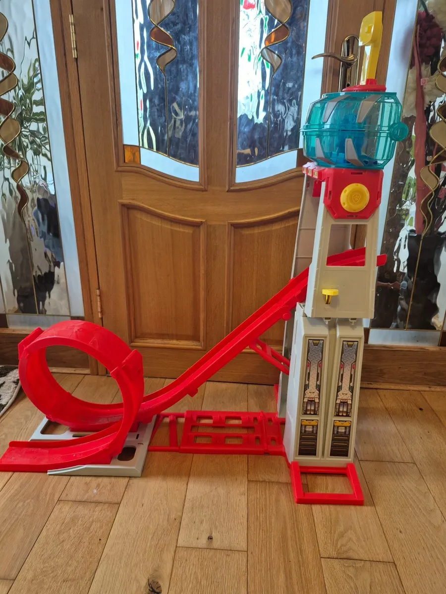 PAW Patrol Playset Rescue Wheels Super Loop Tower - Image 2