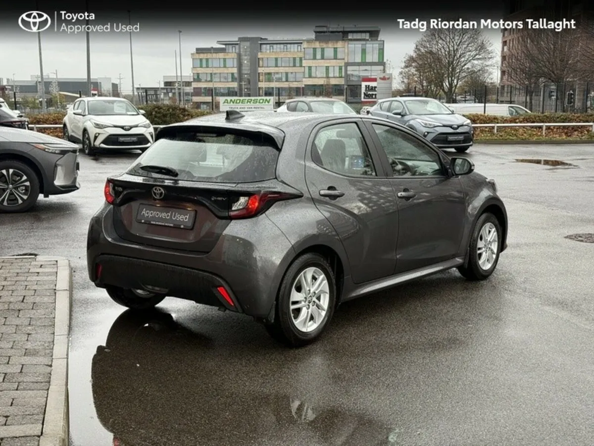 Toyota Yaris HYBRID 1.5 LUNA*** GUARANTEED €1500 S - Image 2