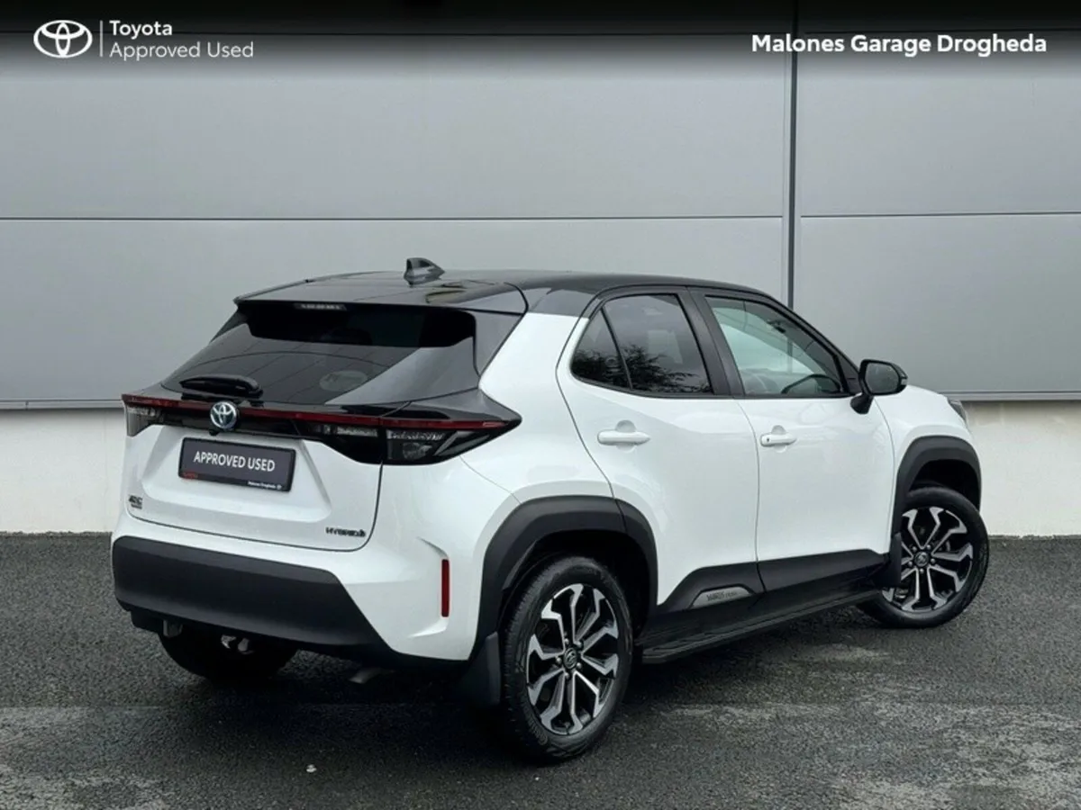 Toyota Yaris Cross YARIS CROSS LUNA SPORT - Image 2