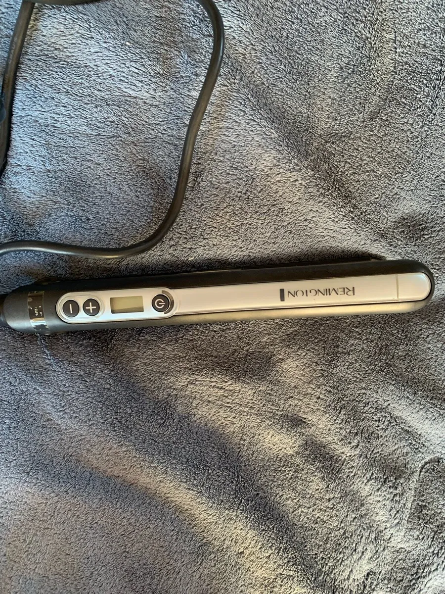 Hair Straightener - Image 1