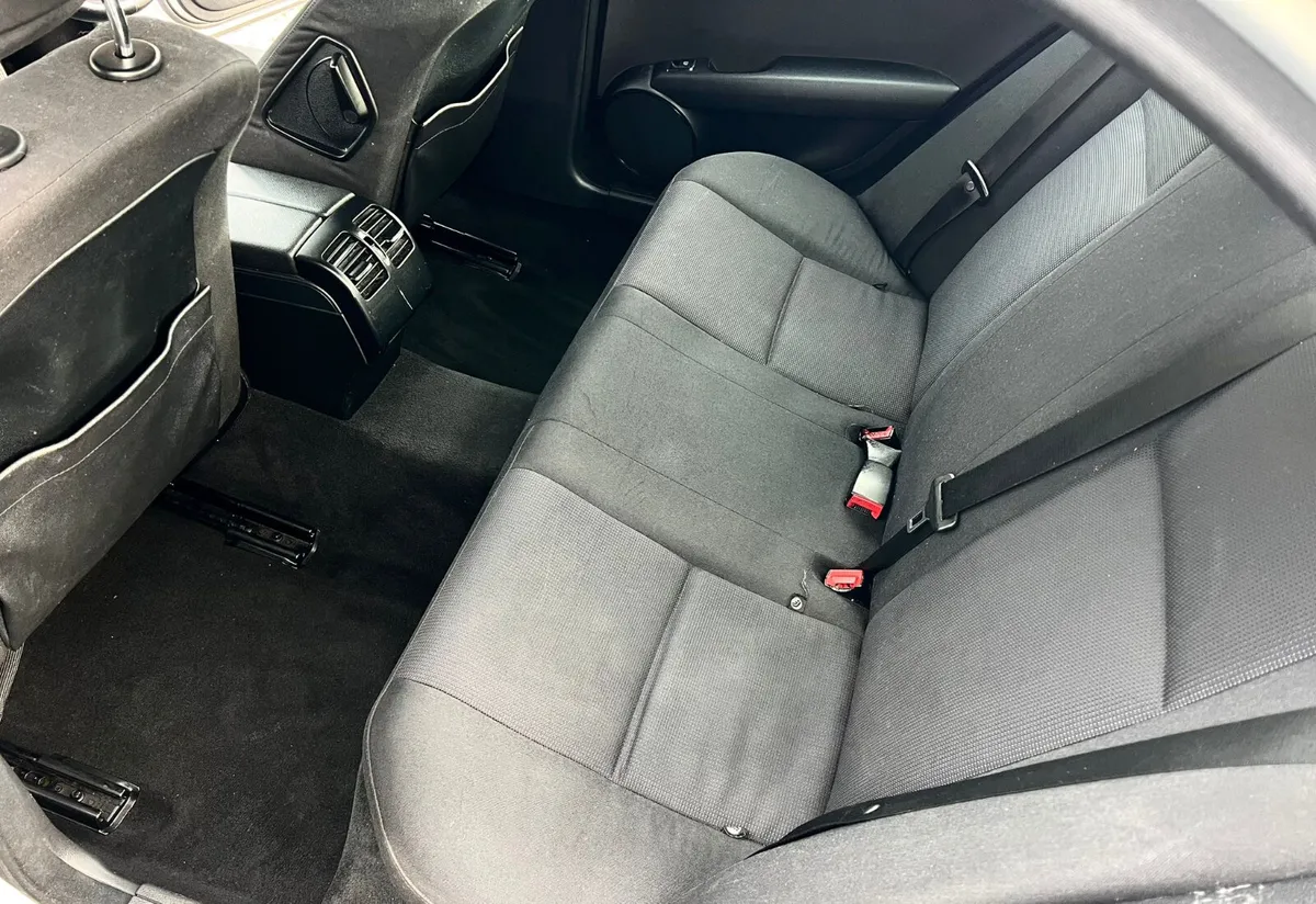 Mercedes-Benz C220 CDi 09 Automatic new nct 11/26 - Image 4