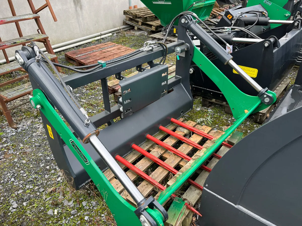 Bale slice - Image 1