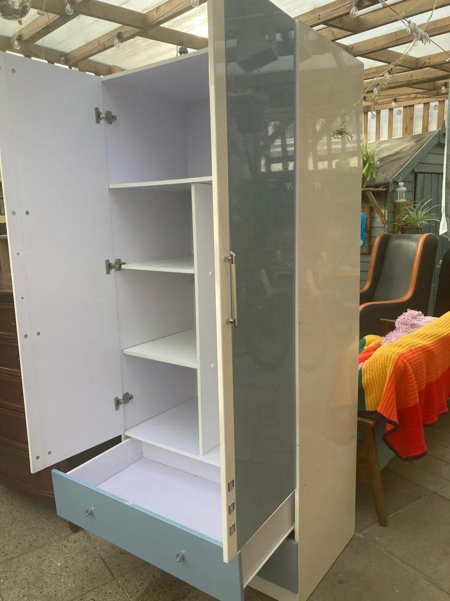 Children’s wardrobe - Image 3