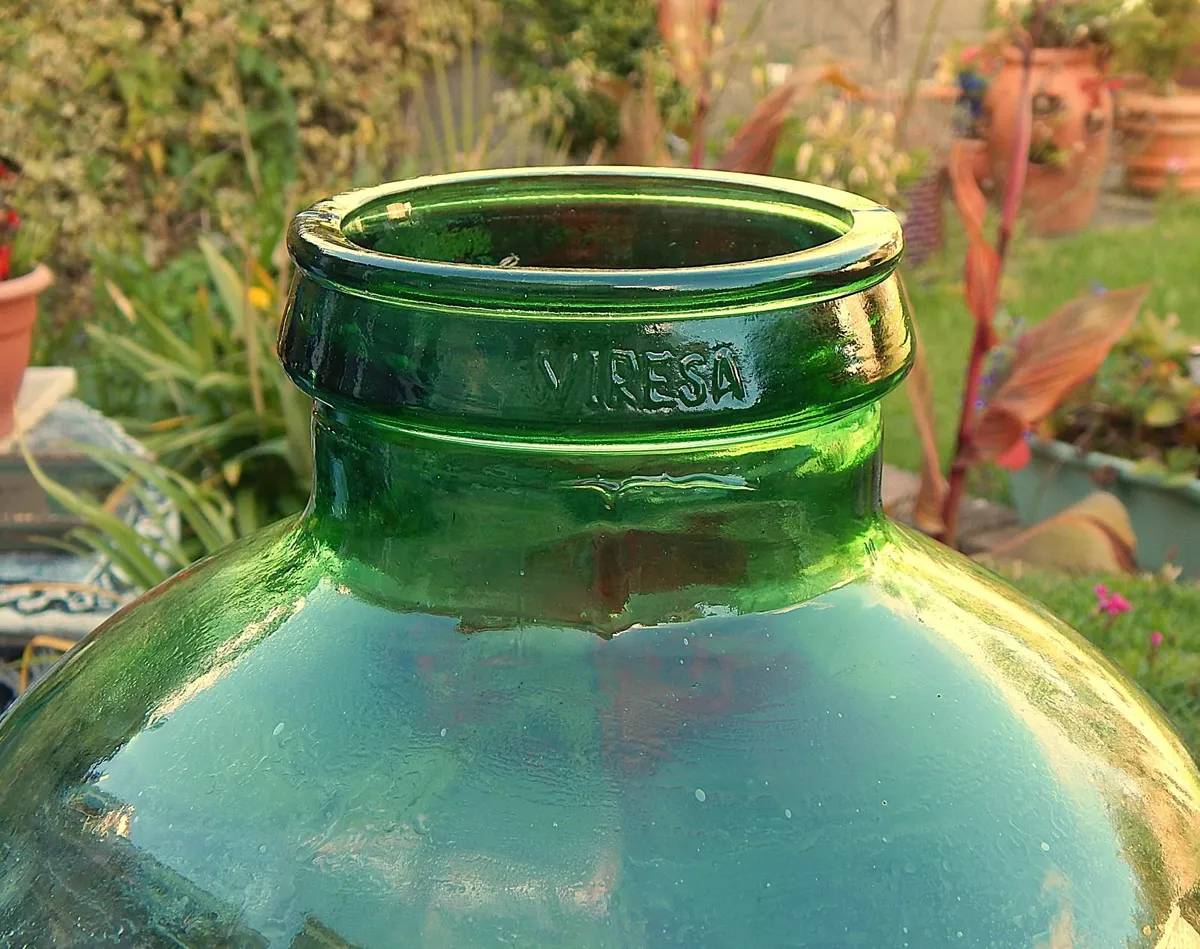 Large Vintage Viresa Glass Bottle/Demijohn c1970s - Image 3