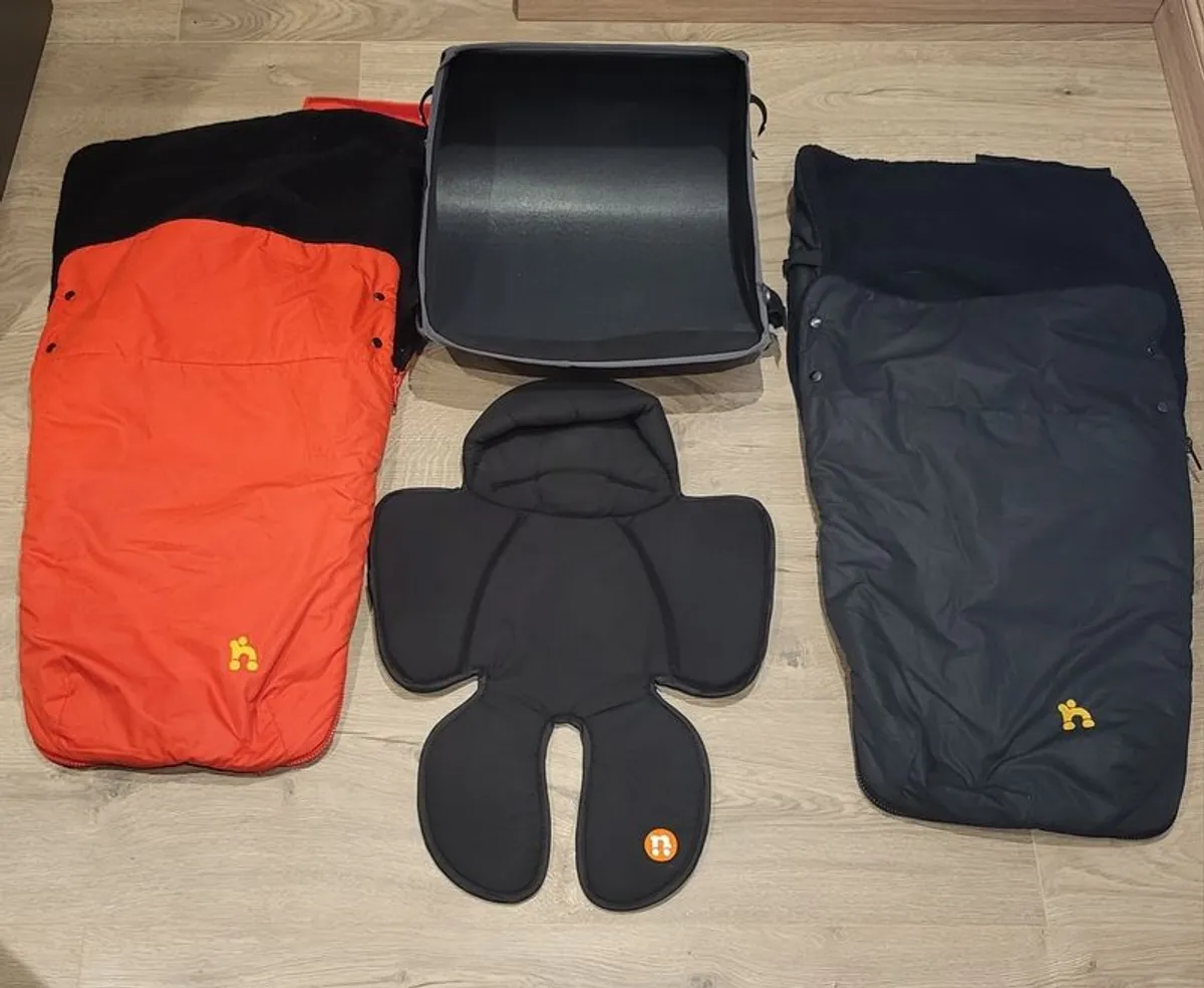 Out N About Double Nipper V4 The Complete Package - Image 3