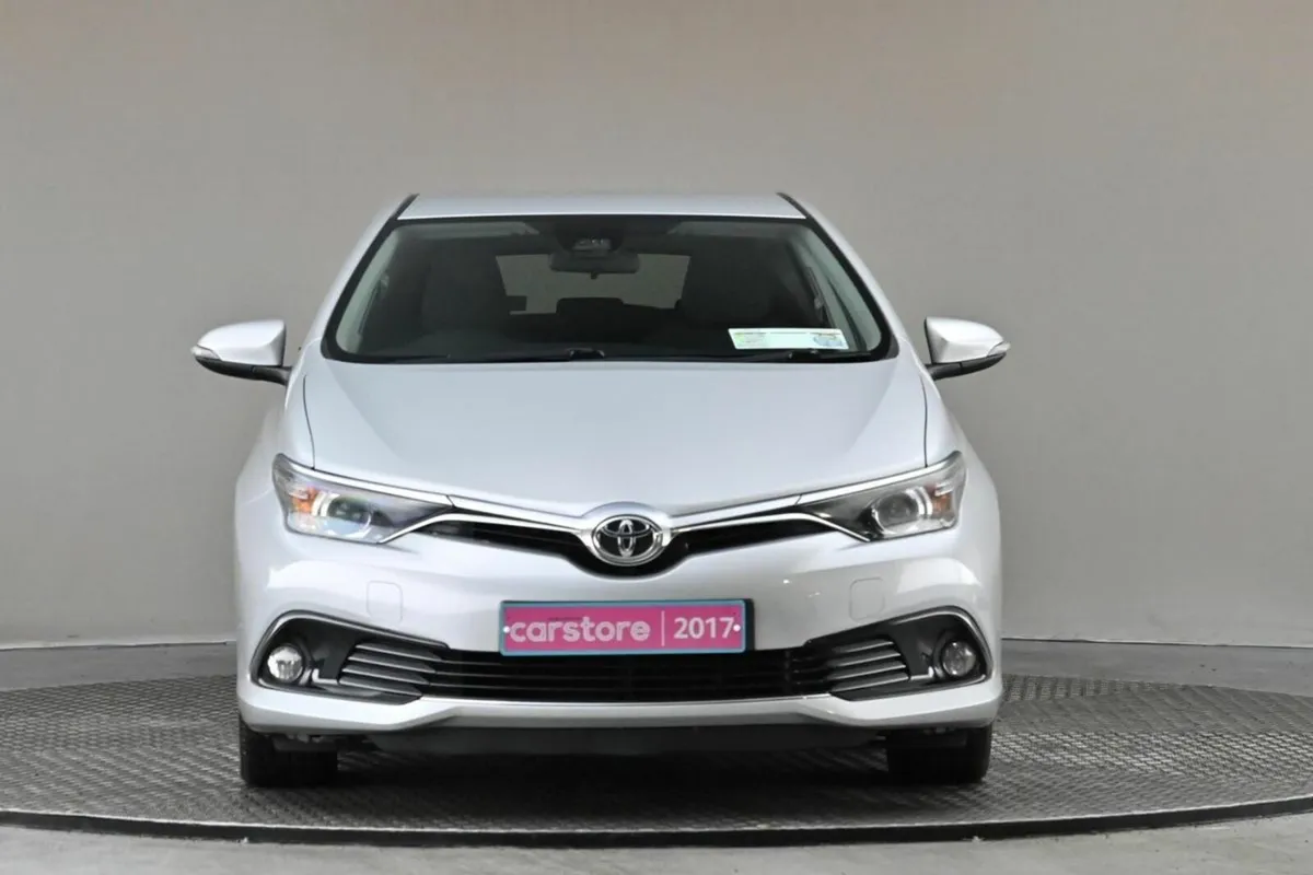 Toyota Auris **JAN 2026 PRICING NOW** 1.2T DESIGN - Image 2