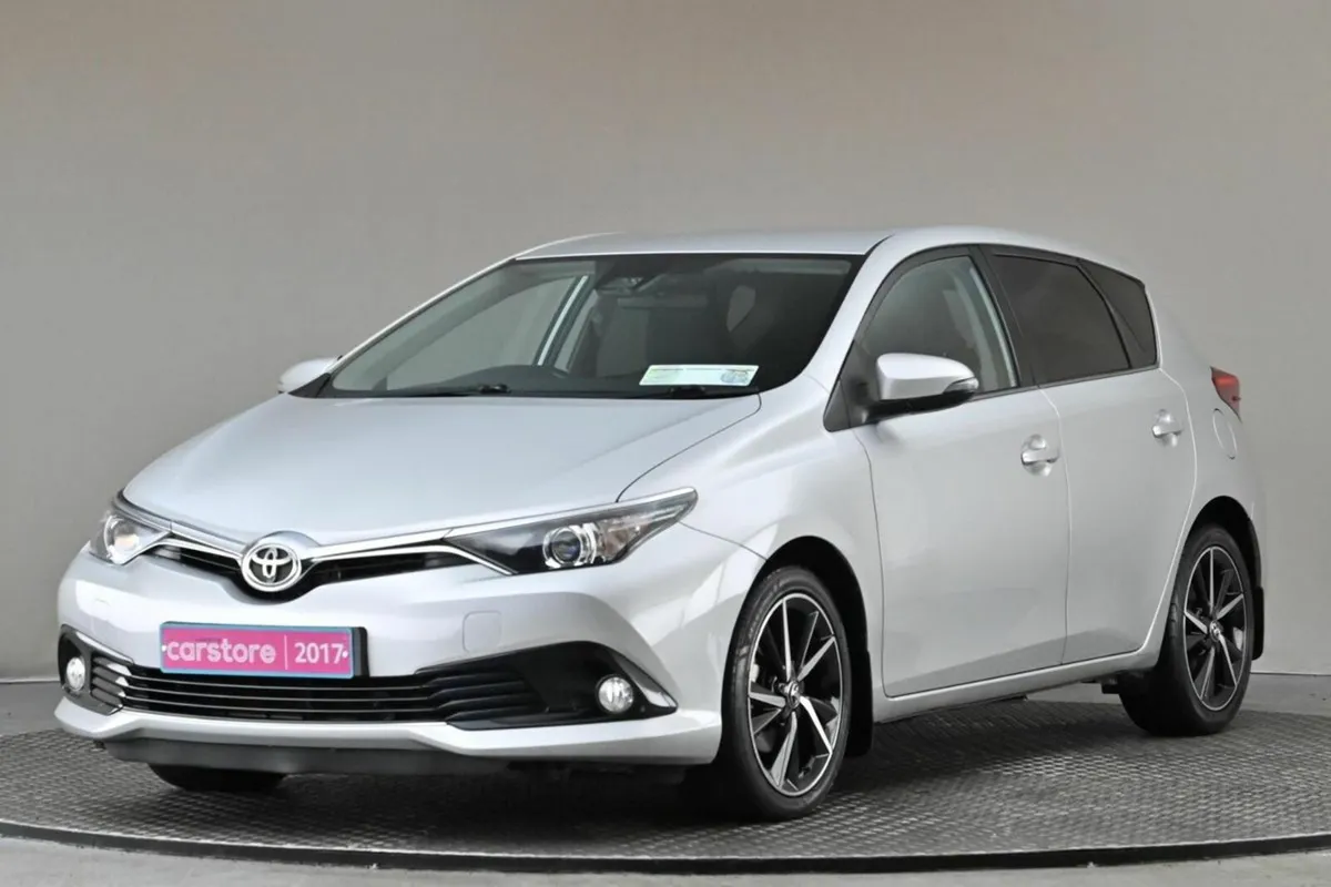 Toyota Auris **JAN 2026 PRICING NOW** 1.2T DESIGN - Image 3
