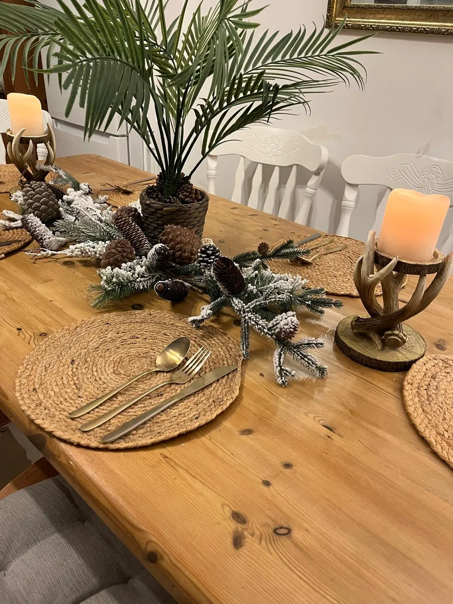 Farmhouse table and 6 chairs - Image 3