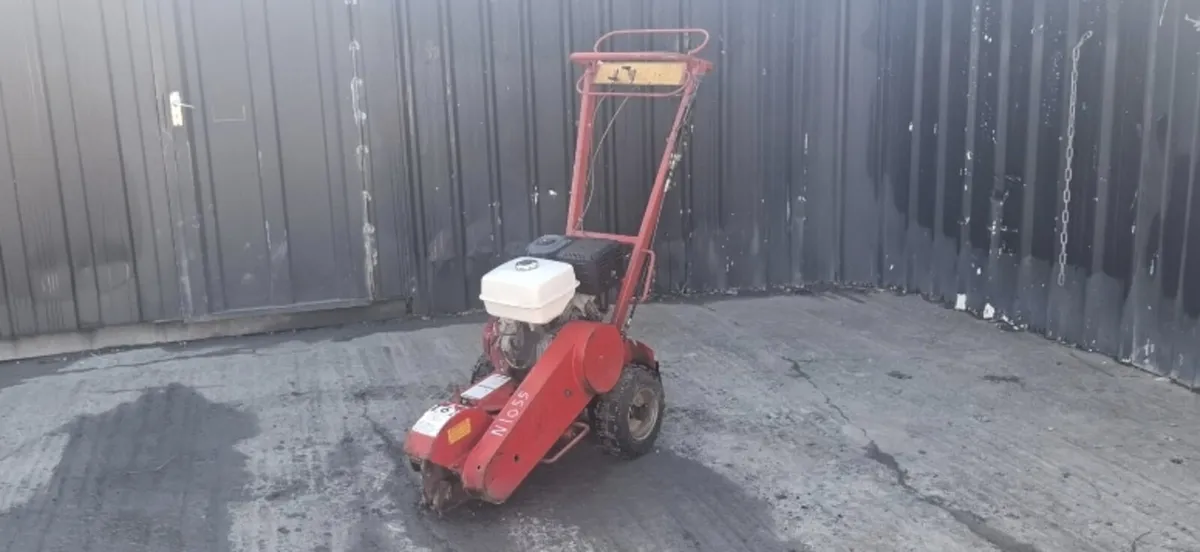 Rayco Petrol Stump Grinder – Honda Engine - Image 1
