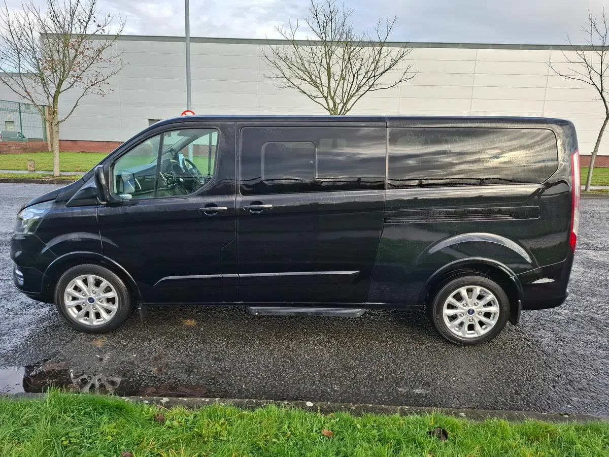 Ford Tourneo Custom 8 Seater - Image 3