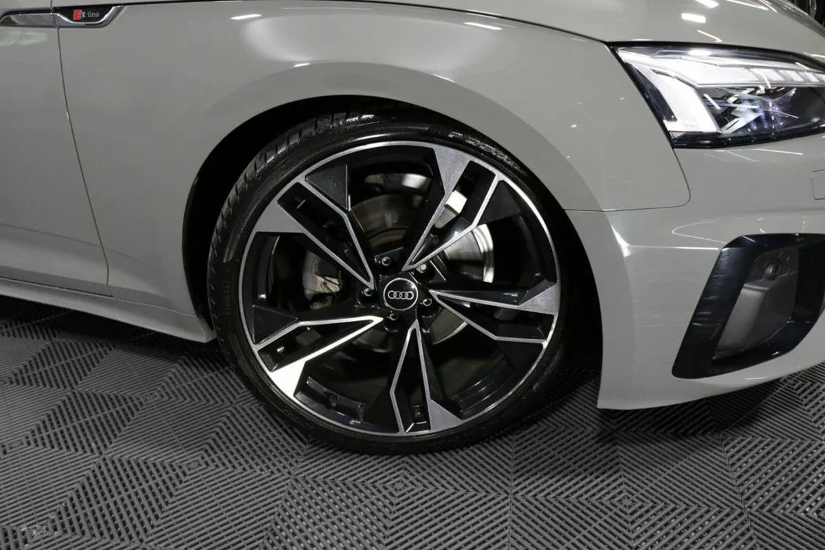 Audi A5 TFSI e SE 2.0L S LINE AUTOMATIC COUPE - Image 4