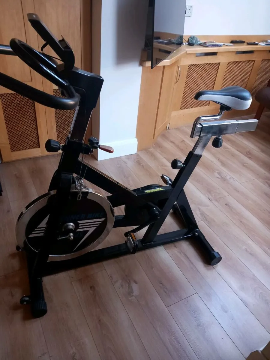 Exercise bike - Image 1