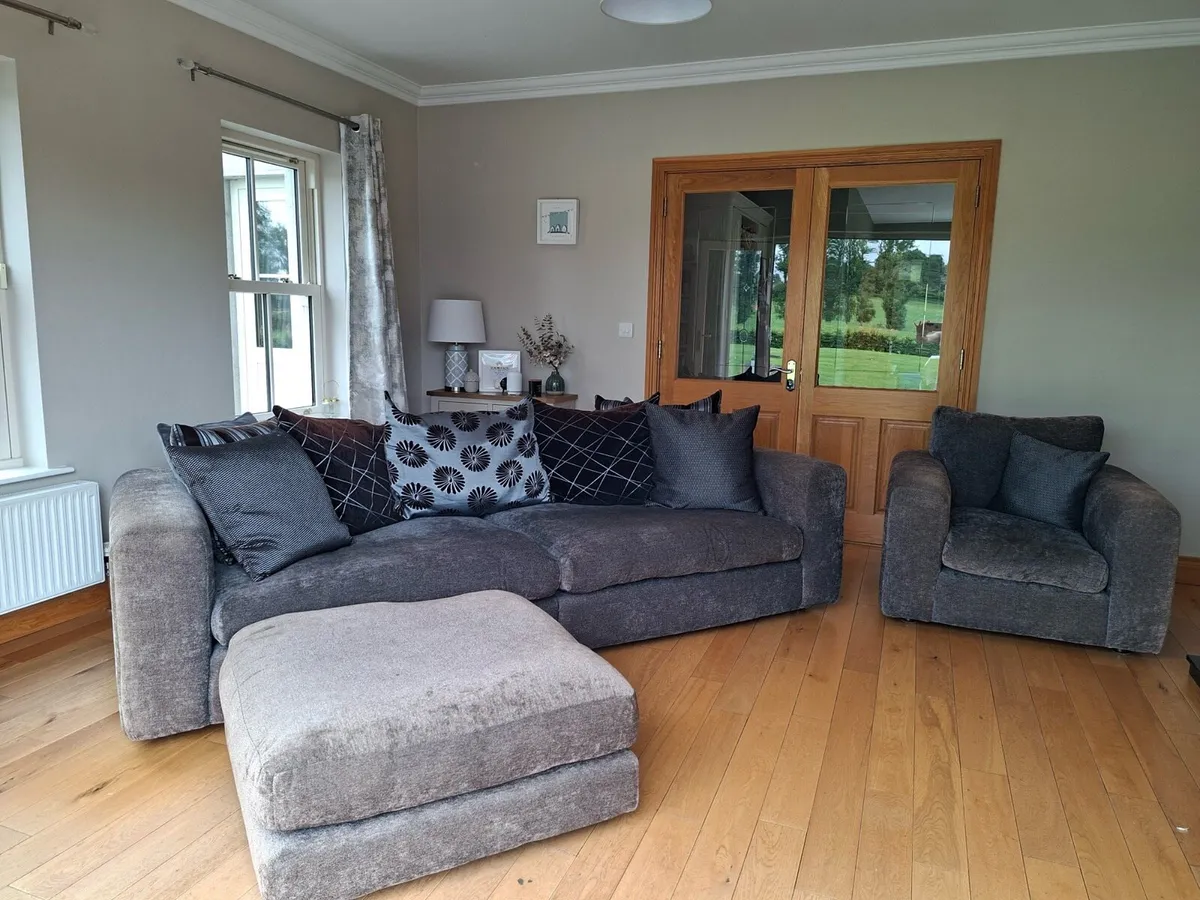 4 Seater couch, armchair & footstool - Image 1