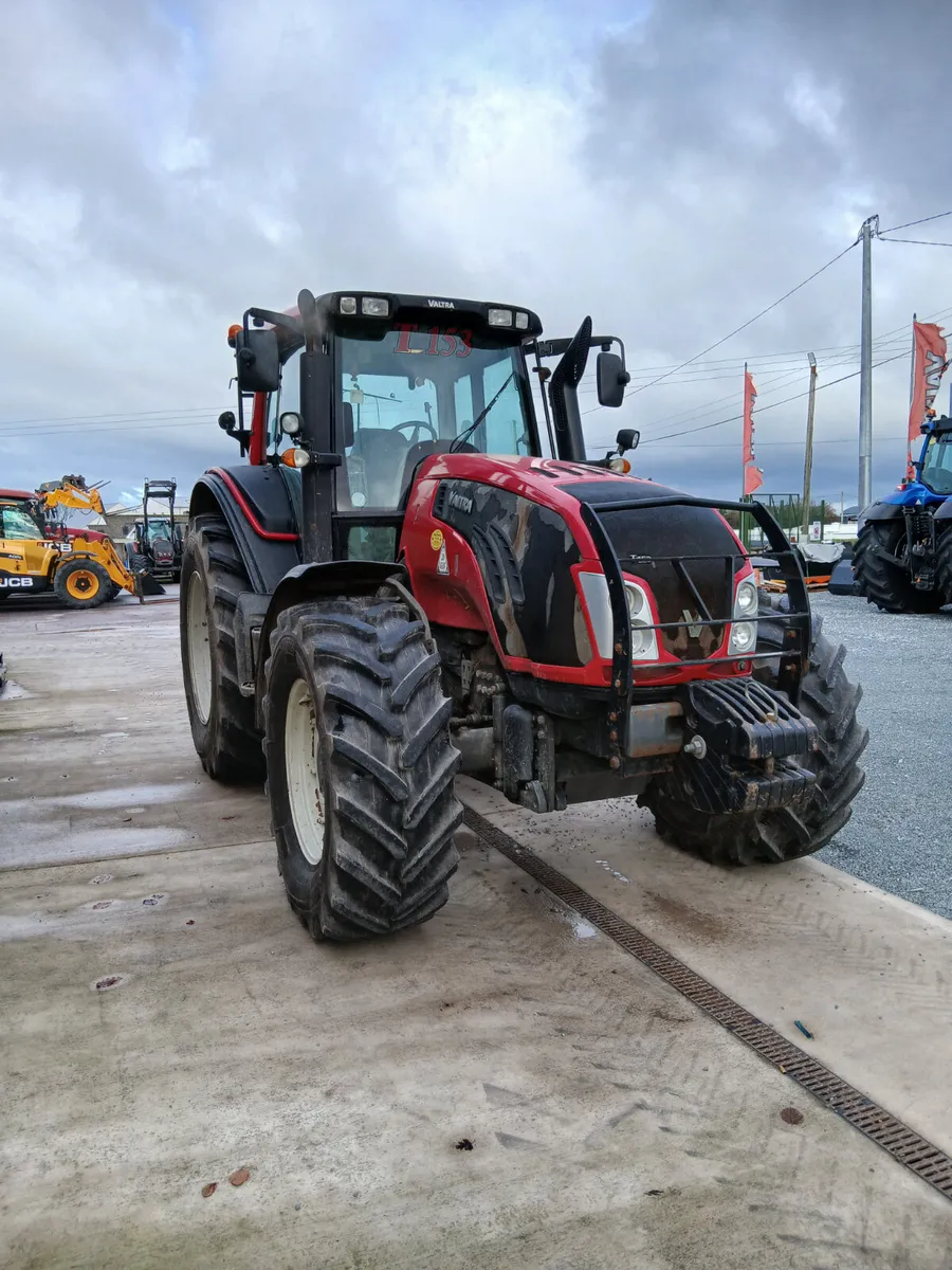 Valtra T153 - Image 2