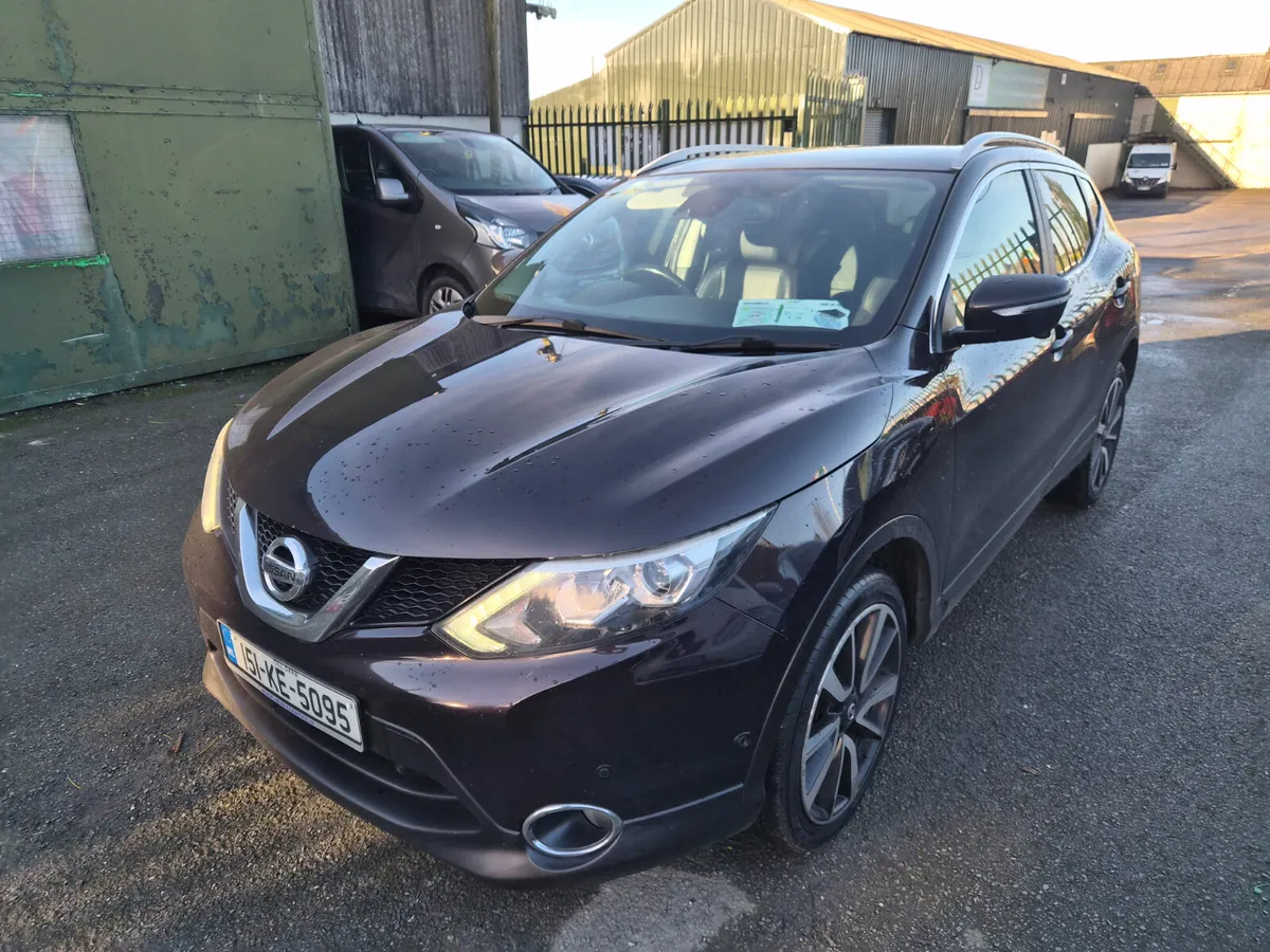 Nissan Qashqai 2015 TEKNA PANORAMIC ROOF - Image 2