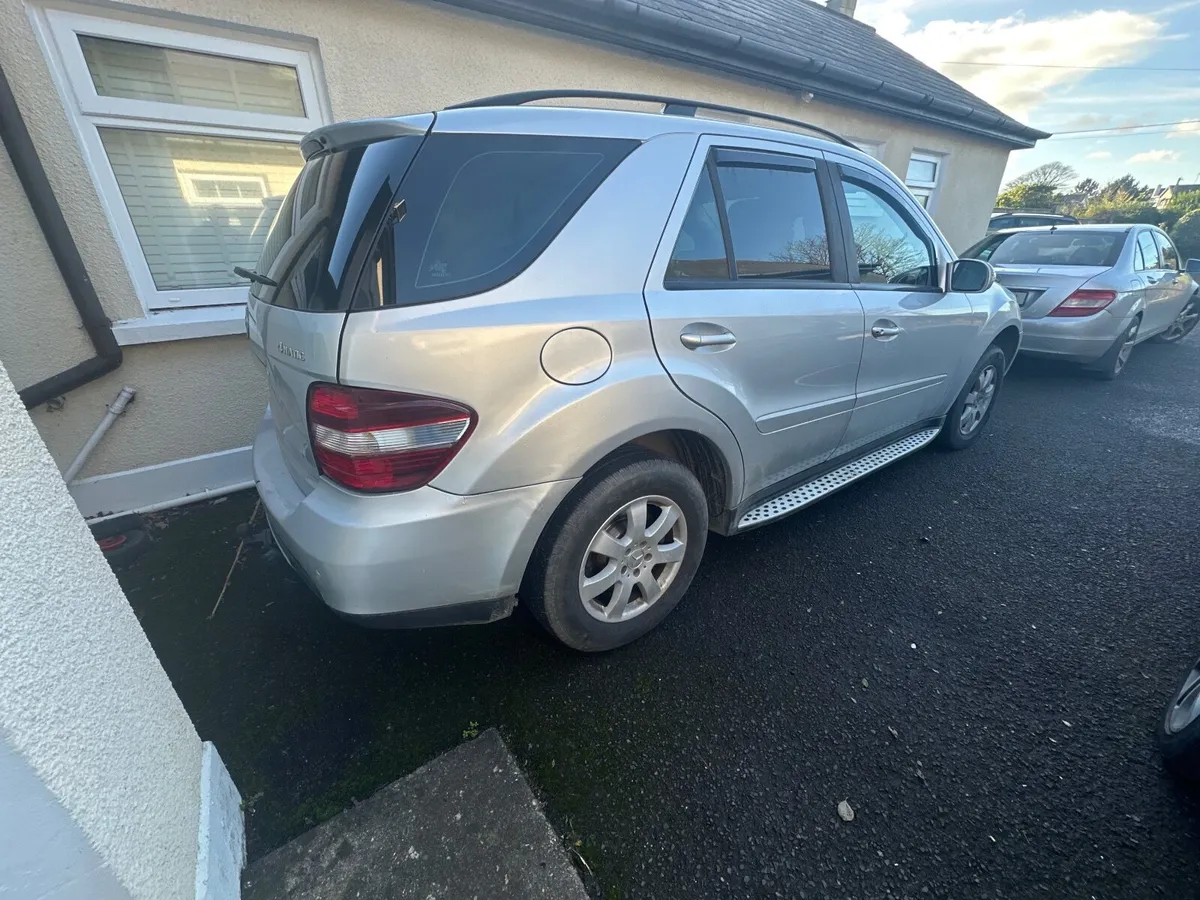 Mercedes-Benz M-Class 2008 - Image 3
