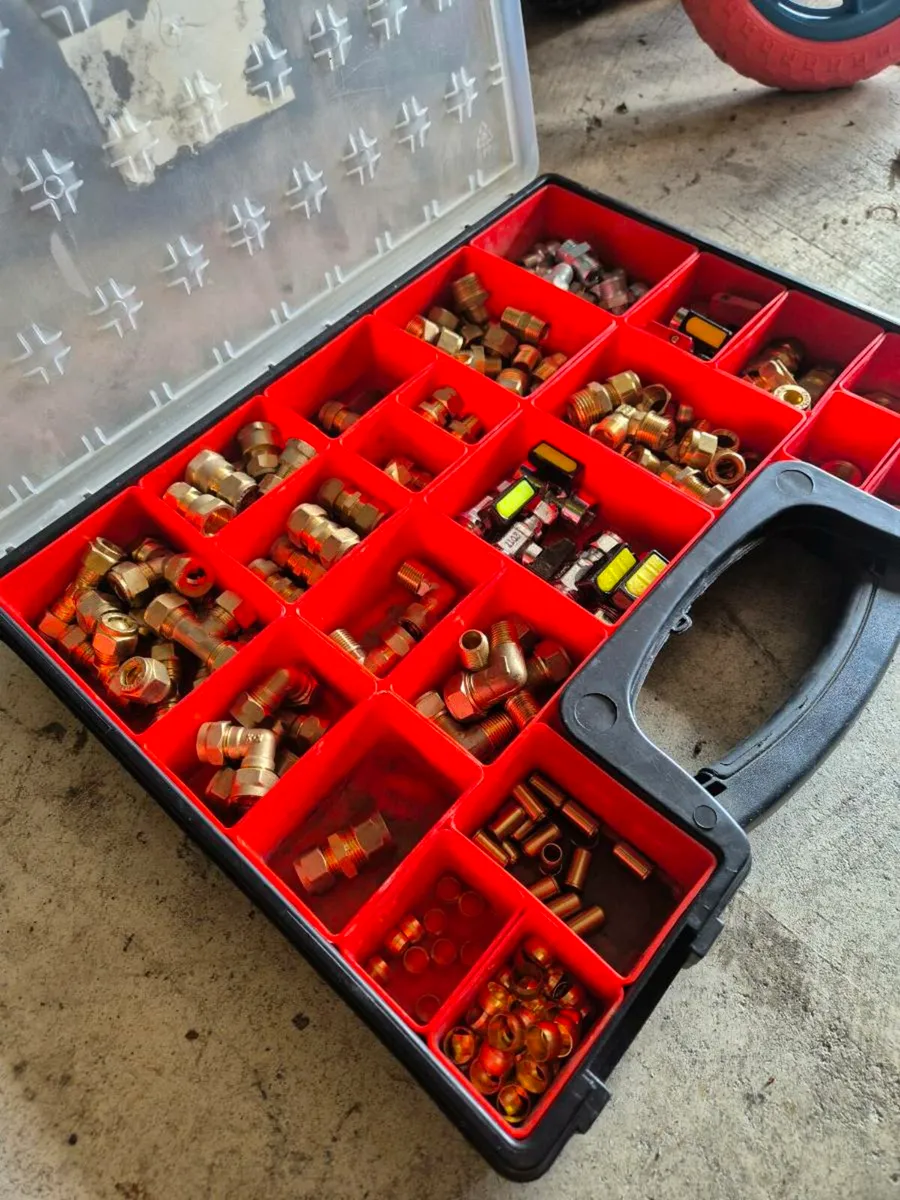 Plumbing fittings - Image 2