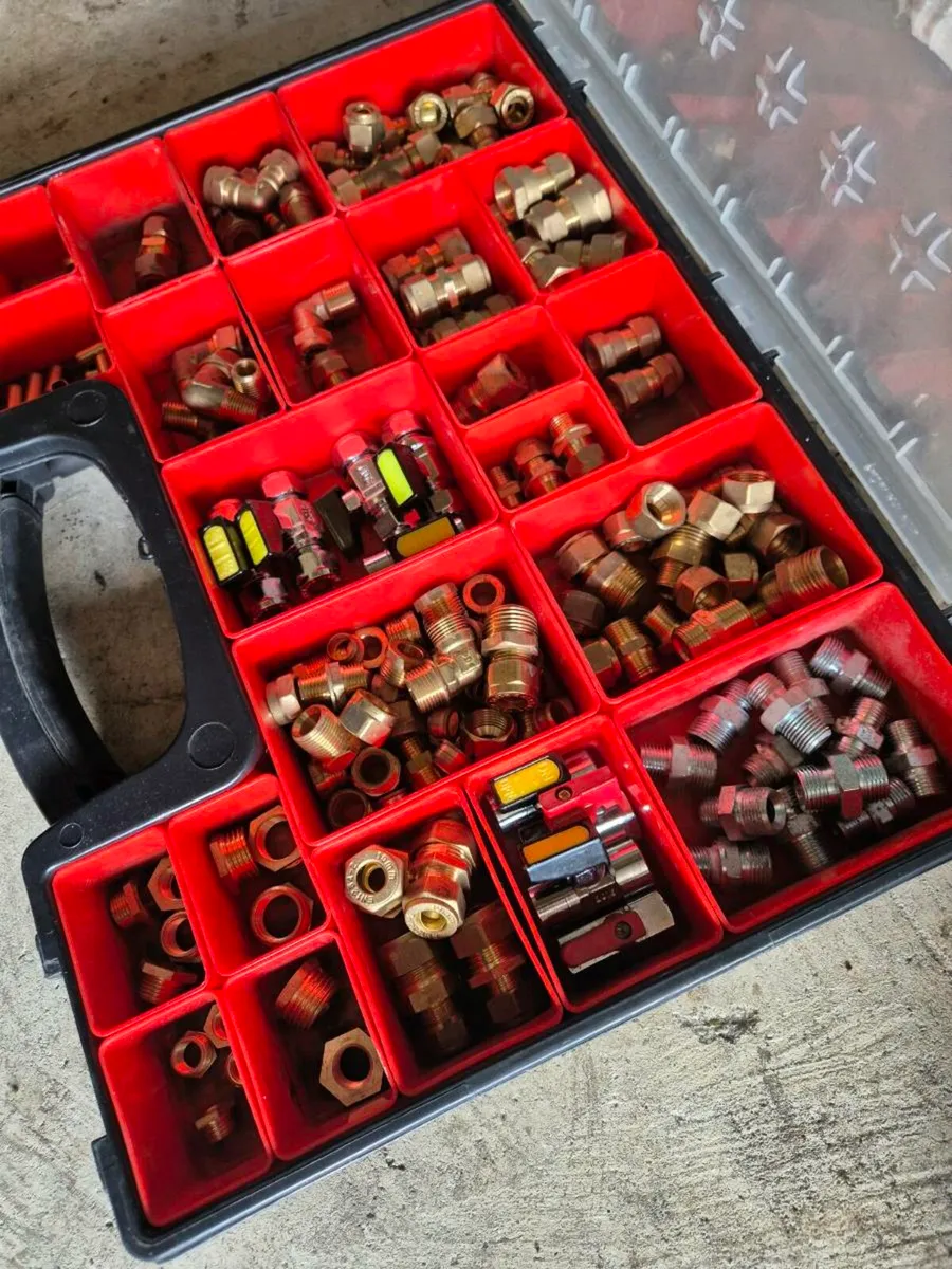 Plumbing fittings - Image 3