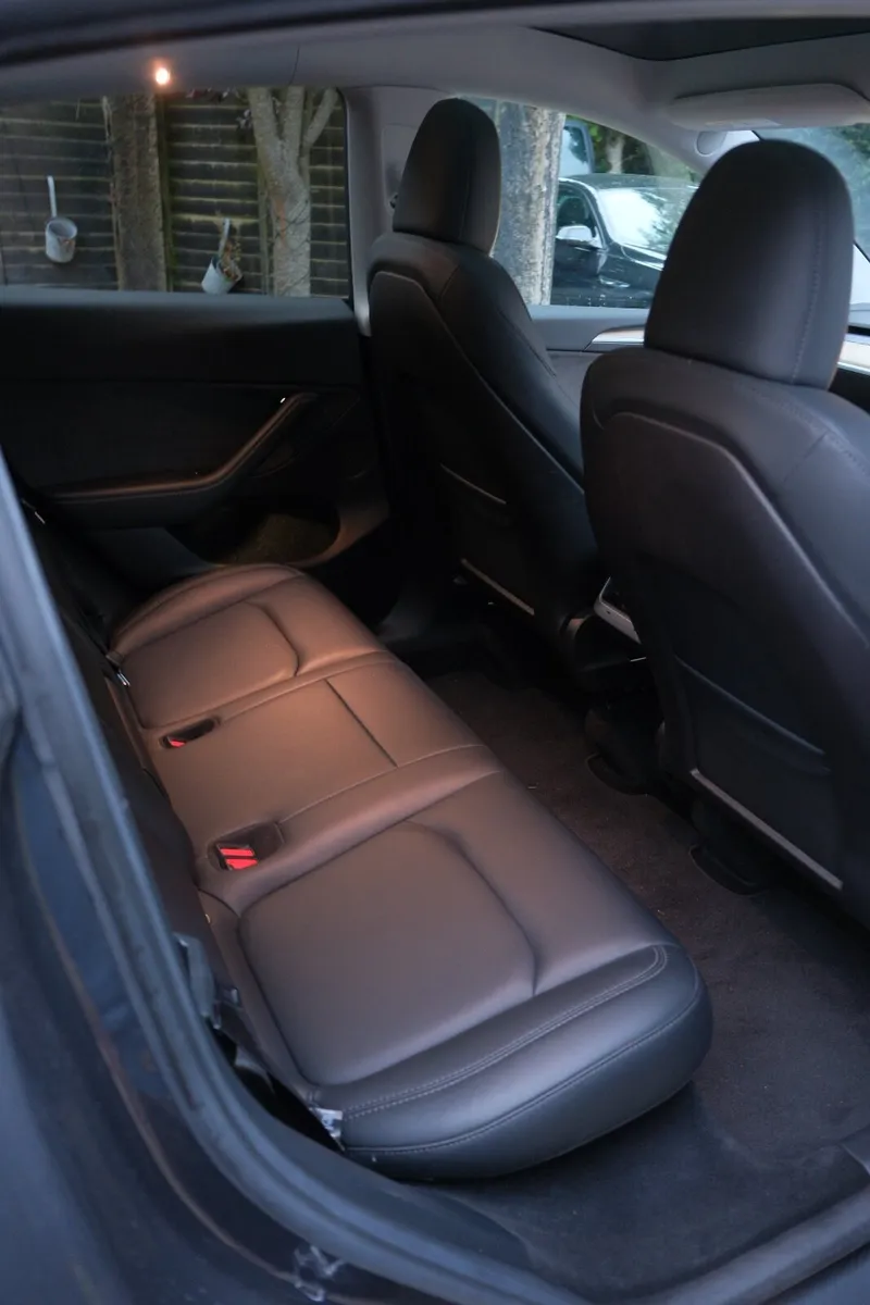 2023 (231) Tesla Model Y RWD - Image 4