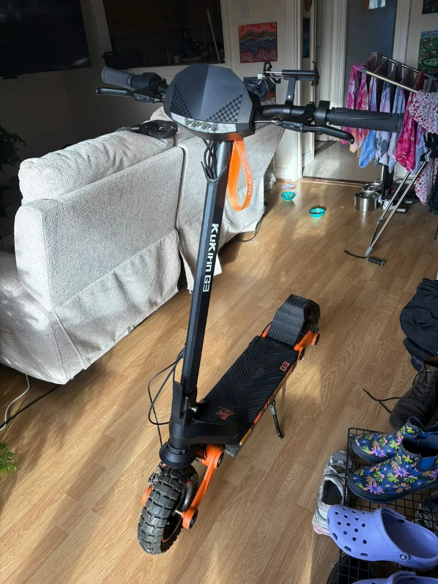 KuKirin G3 Electric Scooter - Image 1