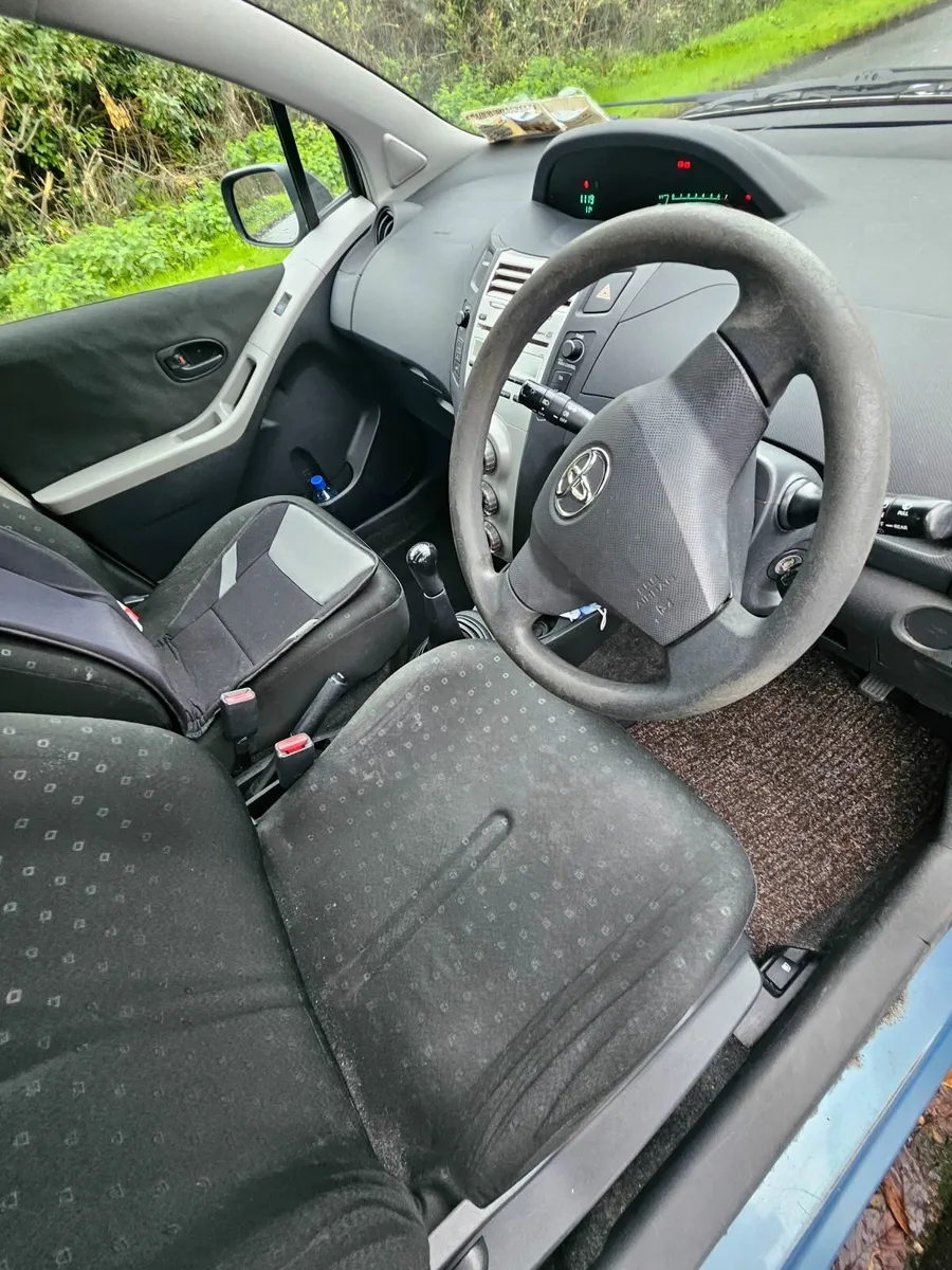 Toyota Yaris 2006 - Image 4
